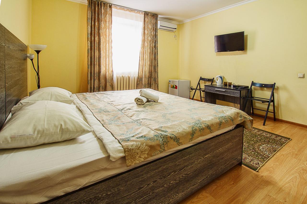 Bereket Hotel Astana Luaran gambar