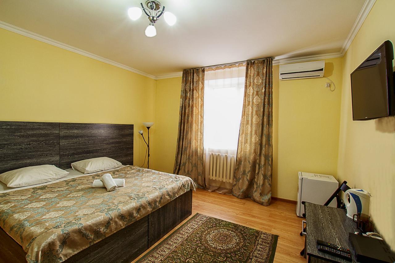 Bereket Hotel Astana Luaran gambar